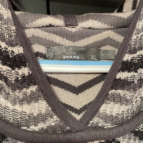 Prana Women’s XL Grey Hooded Sweater Dress LIKE NEW - Picture 2 of 8
